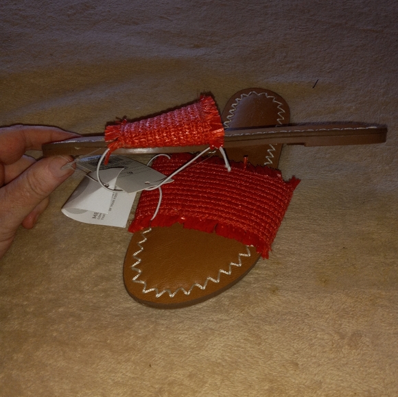 Womens Flats - Picture 2 of 3